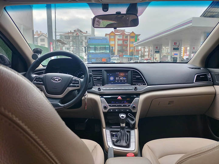 HYUNDAI ELENTRA (LÜKS)